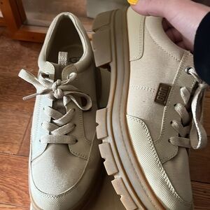 Women’s UGG canvas sneakers
